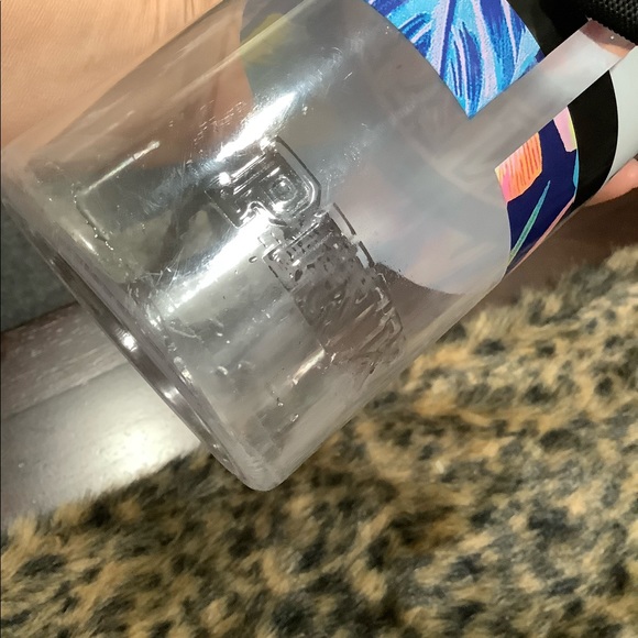 30oz THERMOS BY PINK, WRISTBAND AND REUSABLE BAG - Picture 7 of 9